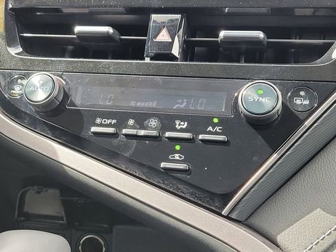 Used 2023 Toyota Camry SE FWD image 27