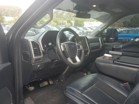 Used 2020 Ford F250 Lariat w/ Lariat Value Package image 5