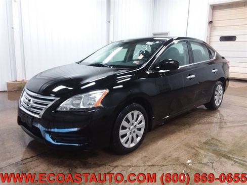 Used 2015 Nissan Sentra S image 4