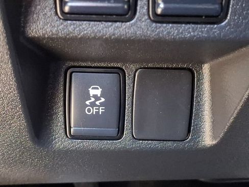 Used 2024 Nissan Frontier SV w/ Technology Package AWD/4WD image 26