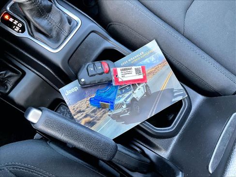 Used 2023 Jeep Wrangler Unlimited image 31