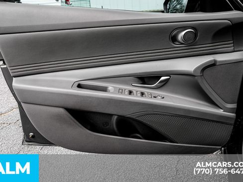 Used 2025 Hyundai Elantra Sport image 50