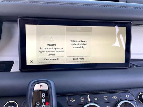 Used 2023 Land Rover Defender 110 SE image 30