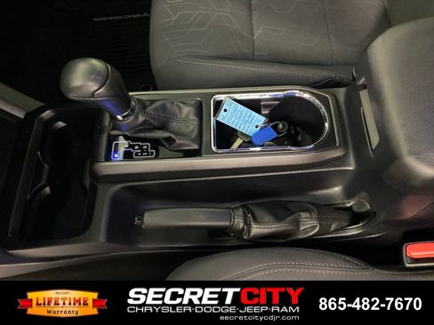 Used 2017 Toyota Tacoma TRD Sport w/ Tow Package (A/T) AWD/4WD image 23