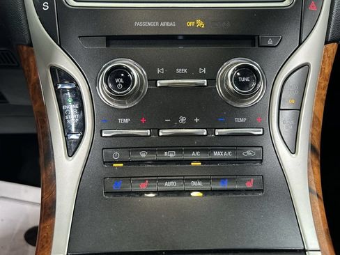 Used 2019 Lincoln Nautilus Reserve AWD/4WD image 17