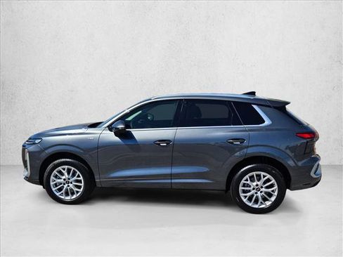 New 2026 Audi Q3 quattro 2.0T AWD/4WD image 5