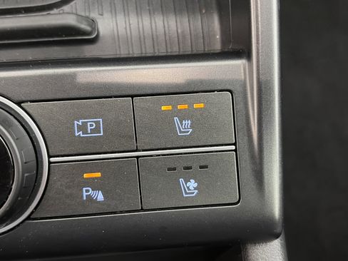 Used 2024 Hyundai Kona Limited AWD/4WD image 28