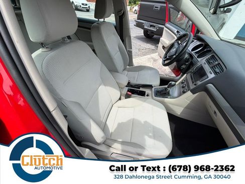 Used 2016 Volkswagen Golf S FWD image 17