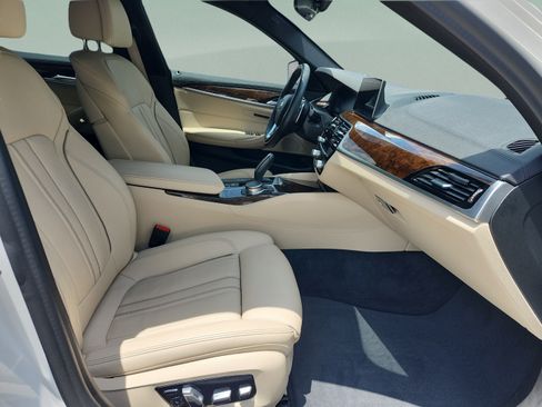Used 2020 BMW 530i xDrive w/ Premium Package AWD/4WD image 21