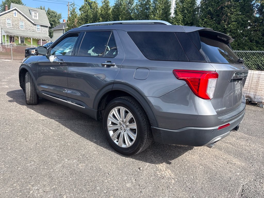 Used 2022 Ford Explorer Limited w/ Limited Technology Package AWD/4WD image 5