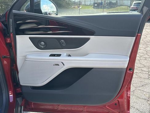 New 2026 Lincoln Nautilus Reserve image 14