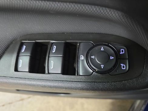 Used 2022 Chevrolet Equinox RS image 28