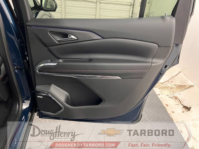 New 2027 Chevrolet Traverse RS w/ LPO, Floor Liner Package FWD image 41