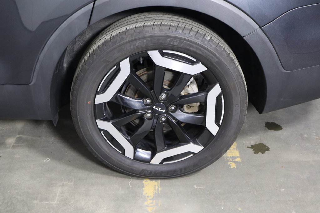 Used 2024 Kia Telluride EX AWD/4WD image 45