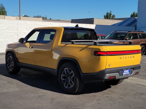 Used 2022 Rivian R1T Adventure image 26