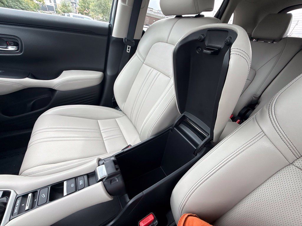 Used 2024 Honda HR-V EX-L image 25