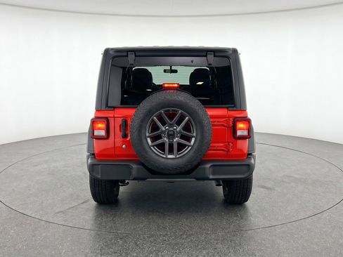 Used 2025 Jeep Wrangler Unlimited Sport AWD/4WD image 7