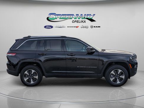 New 2024 Jeep Grand Cherokee Limited 4xe image 8