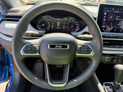 Used 2023 Jeep Compass Sport AWD/4WD image 7