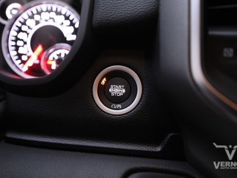 New 2026 RAM 1500 SLT Lonestar Crew Cab 4x4 image 24