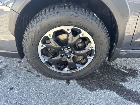 Used 2021 Subaru Crosstrek 2.0i Premium w/ Moonroof Package image 11