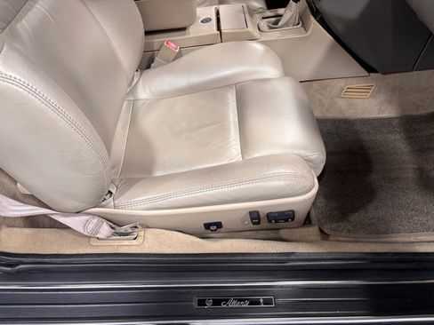 Used 1993 Cadillac Allante image 17