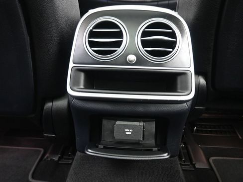 Used 2016 Mercedes-Benz S 550 4MATIC Sedan image 36