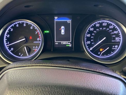 Used 2020 Toyota Camry SE w/ Convenience Package FWD image 25