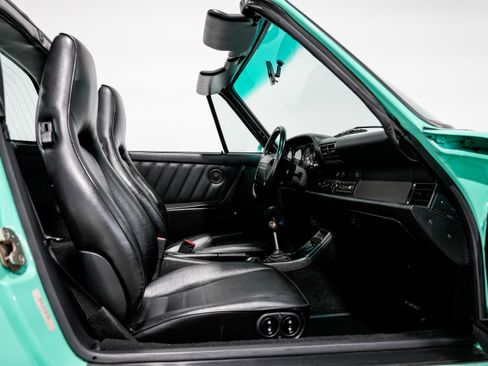 Used 1992 Porsche 911 Targa image 29