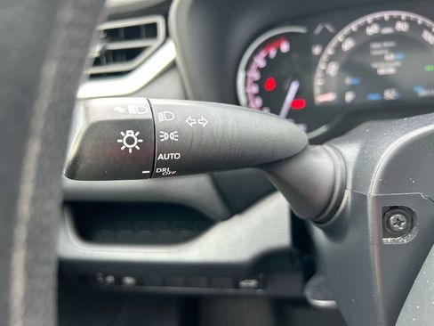 Used 2023 Toyota RAV4 XLE w/ Convenience Package FWD image 20