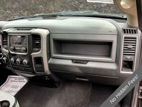 Used 2018 RAM 1500 Express AWD/4WD image 13