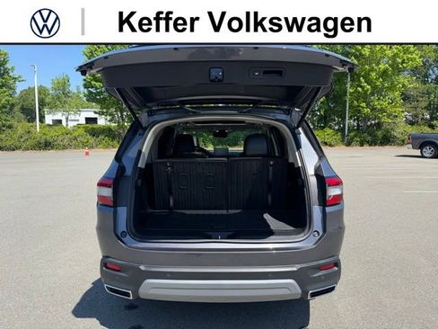 Used 2025 Honda Pilot Touring image 36