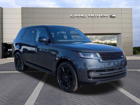 New 2025 Land Rover Range Rover SE image 3