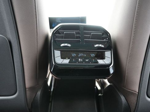 New 2025 BMW iX xDrive50 image 15