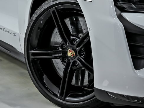 Used 2020 Porsche Taycan Turbo S AWD/4WD image 4