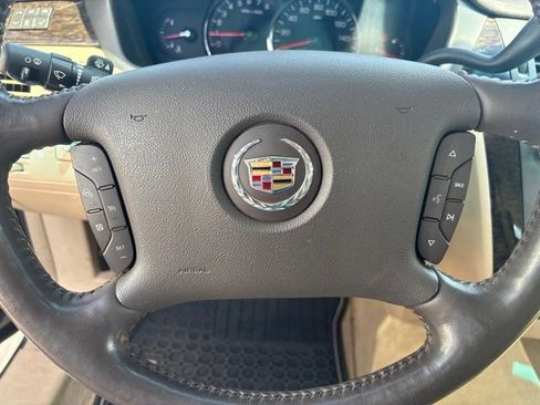 Used 2008 Cadillac DTS FWD image 9