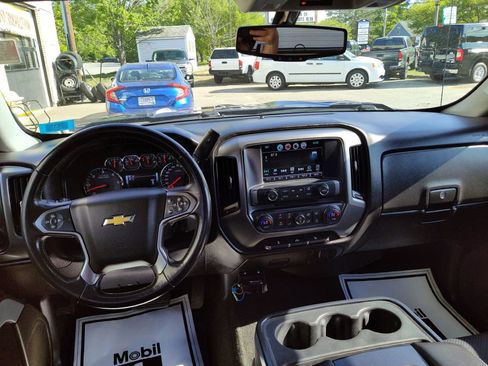 Used 2017 Chevrolet Silverado 1500 LT w/ All Star Edition AWD/4WD image 10