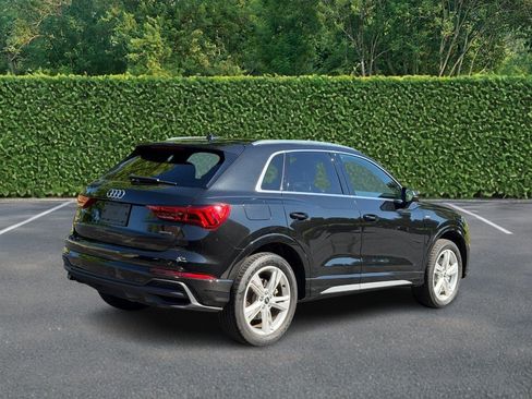 Used 2023 Audi Q3 2.0T Premium w/ Convenience Package AWD/4WD image 3