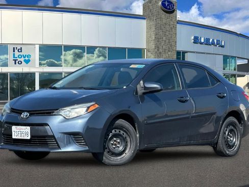 Used 2016 Toyota Corolla LE FWD image 1