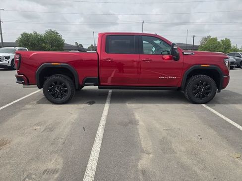 New 2026 GMC Sierra 2500 AT4 w/ AT4 Premium Plus Package AWD/4WD image 4