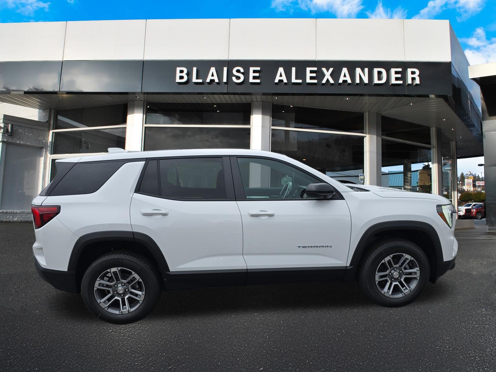 New 2027 GMC Terrain Elevation FWD image 2