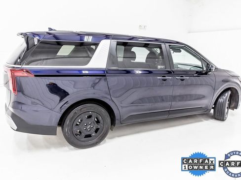 Used 2025 Kia Carnival LXS image 8