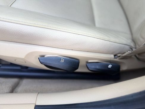 Used 2011 BMW 328i Sedan RWD image 11