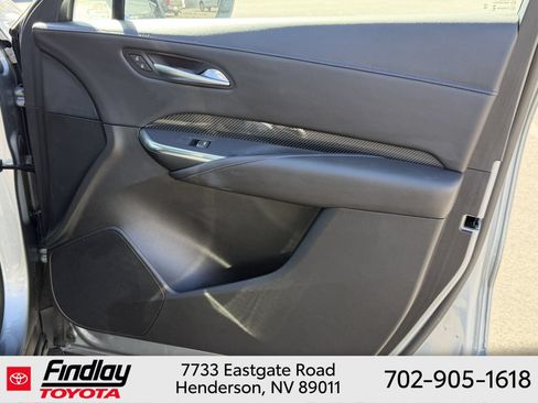 Used 2025 Cadillac XT4 Sport w/ LPO, Onyx Lite Package AWD/4WD image 16