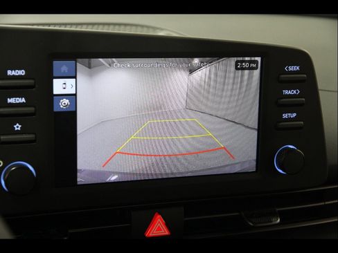 Certified 2025 Hyundai Elantra Sport FWD image 12
