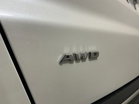 Used 2025 Cadillac XT5 Sportv w/ Technology Package image 33