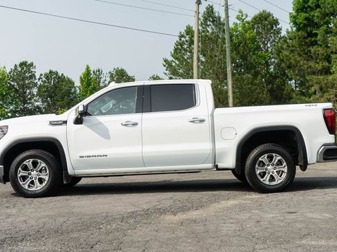 Used 2024 GMC Sierra 1500 SLT image 8