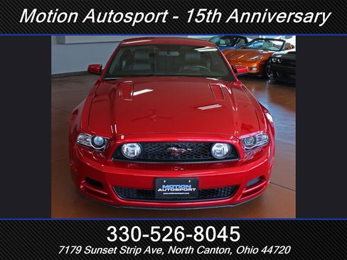 Used 2013 Ford Mustang GT Premium w/ Security Pkg RWD image 4