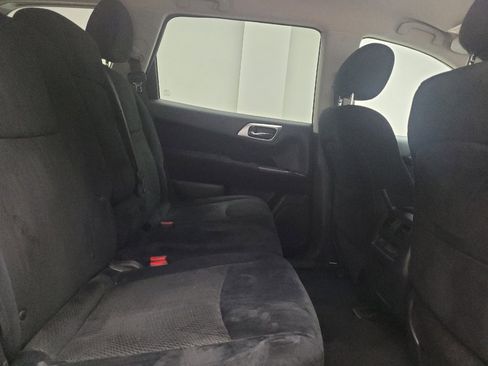 Used 2015 Nissan Pathfinder SV w/ Cargo Package image 19