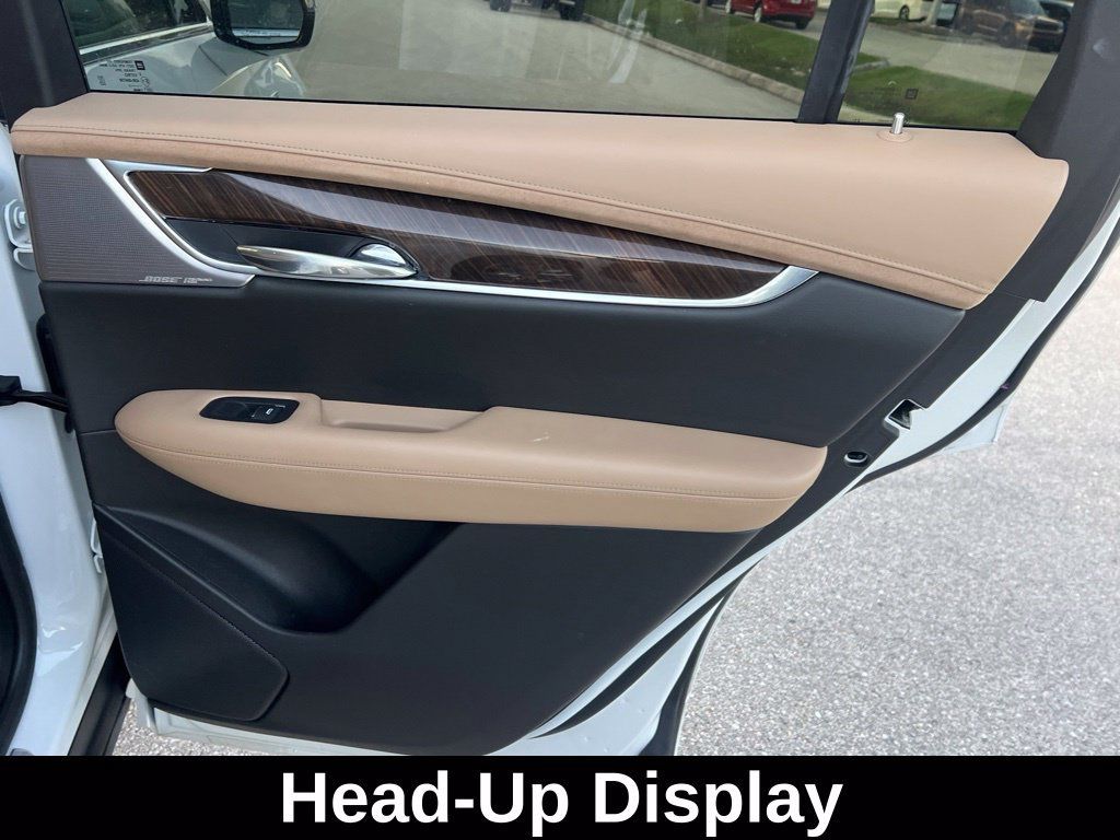 Used 2022 Cadillac XT6 Premium Luxury w/ Platinum Package FWD image 14